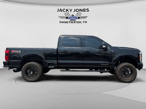 Used 2023 Ford F250 Lariat w/ Sport Appearance Package AWD/4WD image 6