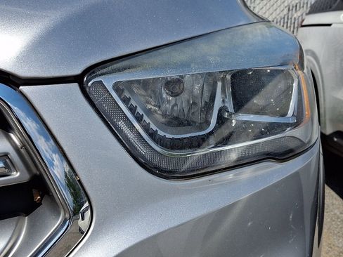 Used 2017 Ford Escape Titanium AWD/4WD image 5