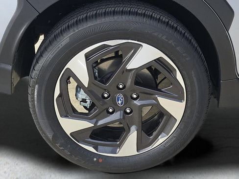 Certified 2025 Subaru Crosstrek 2.5i Limited w/ Crosstrek Mirror Package image 8