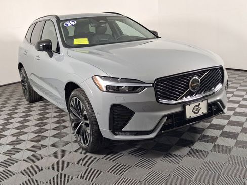 Certified 2026 Volvo XC60 B5 Ultra w/ Protection Package Premier AWD/4WD image 2