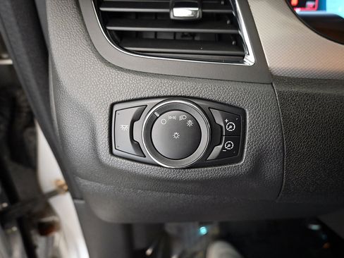 Used 2011 Ford Edge SEL w/ 202A Rapid Spec Order Code image 8