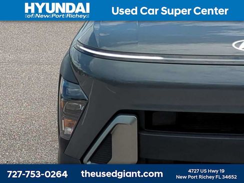 Used 2025 Hyundai Kona SEL FWD image 9