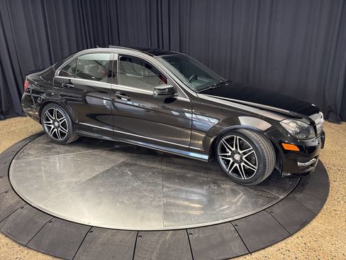 Used 2013 Mercedes-Benz C 300 4MATIC Sedan image 11