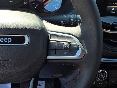 New 2026 Jeep Compass Latitude image 6