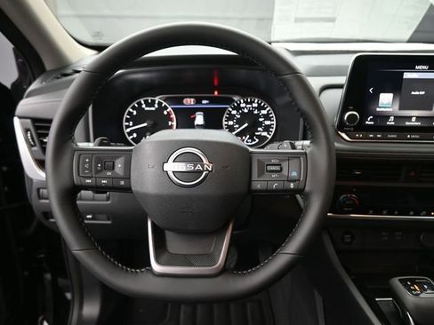 New 2026 Nissan Rogue SV image 7