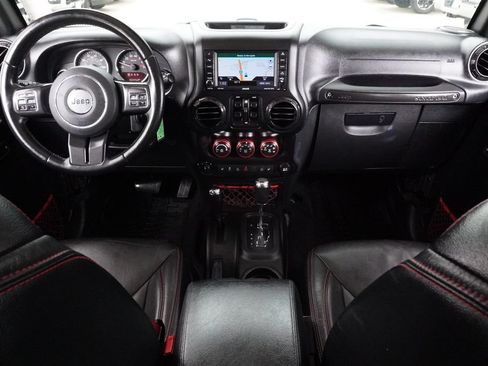 Used 2018 Jeep Wrangler Unlimited Rubicon AWD/4WD image 22