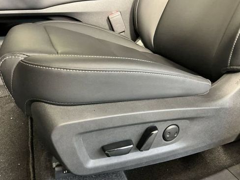 New 2025 Nissan Murano SL image 12