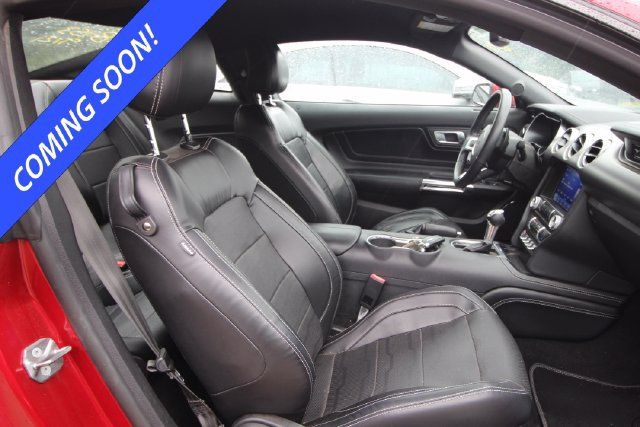 Used 2020 Ford Mustang GT Premium w/ Equipment Group 401A RWD image 4