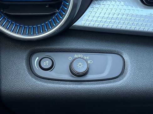 New 2026 Chevrolet Trax LT image 24