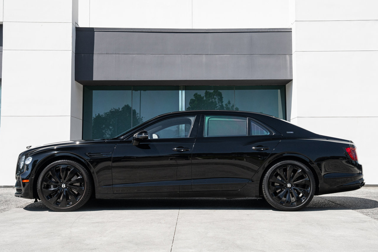 Used 2024 Bentley Flying Spur V8 AWD/4WD image 5