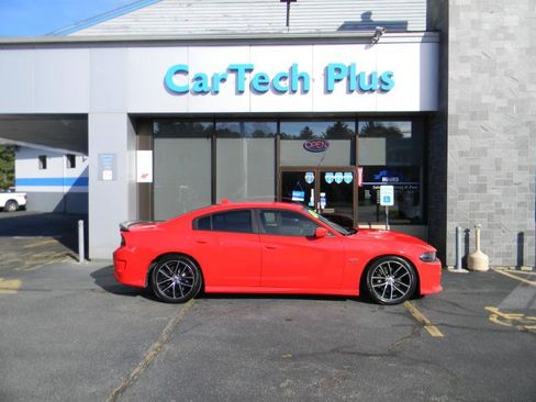Used 2018 Dodge Charger R/T Scat Pack image 5