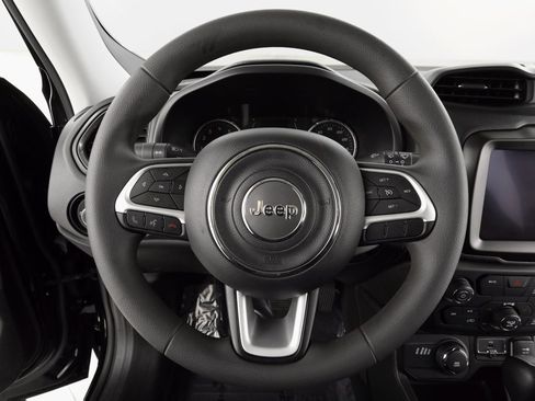 Certified 2023 Jeep Renegade Latitude image 23