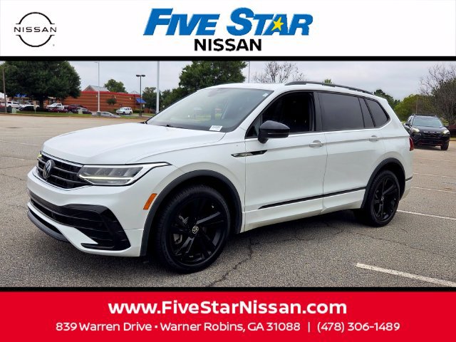 Used 2024 Volkswagen Tiguan SE R-Line FWD image 3
