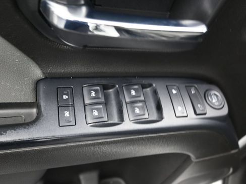 Used 2016 Chevrolet Silverado 1500 Custom w/ Custom Convenience Package RWD image 11