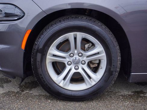 Used 2022 Dodge Charger SXT w/ Leather Interior Group image 10