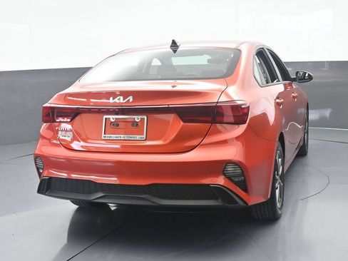 Used 2023 Kia Forte LXS w/ LXS Technology Package FWD image 5