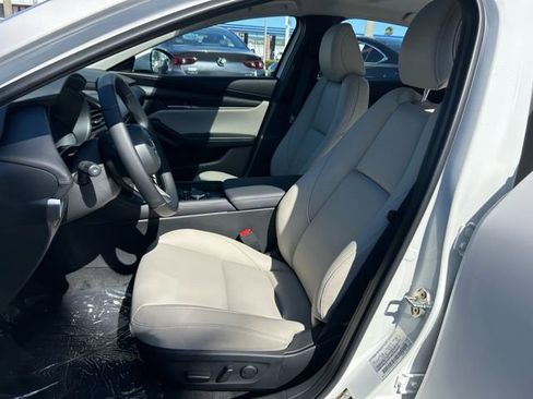 New 2026 MAZDA MAZDA3 2.5 S Sedan w/ Preferred Pkg image 9