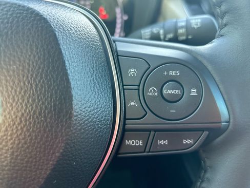 Certified 2026 Toyota Corolla Cross LE FWD image 16
