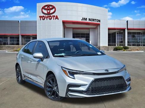 Used 2024 Toyota Corolla SE FWD image 1