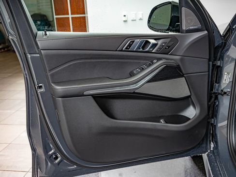 New 2026 BMW X5 xDrive40i w/ M Sport Package AWD/4WD image 19