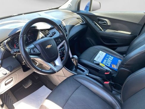 Used 2019 Chevrolet Trax LT w/ LT Convenience Package AWD/4WD image 20