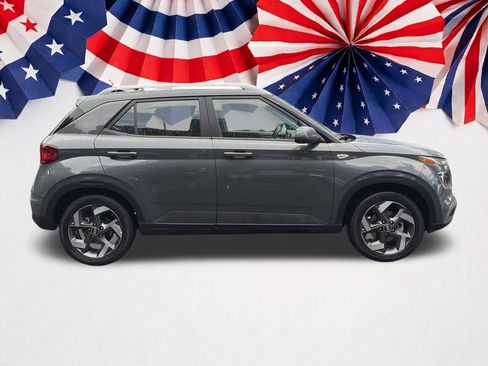 Used 2026 Hyundai Venue SEL FWD image 28