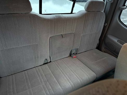 Used 2000 Toyota Tundra SR5 image 13