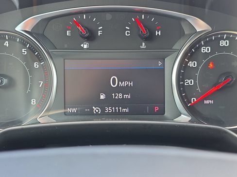 Used 2025 Chevrolet Blazer LT AWD/4WD image 21