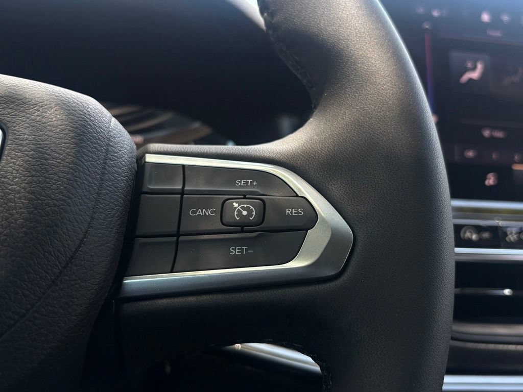 New 2026 Jeep Compass Latitude AWD/4WD image 12