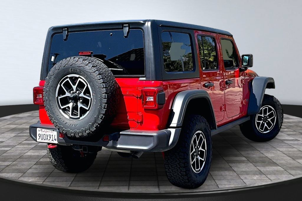 Certified 2025 Jeep Wrangler Unlimited Rubicon w/ Convenience Group AWD/4WD image 21
