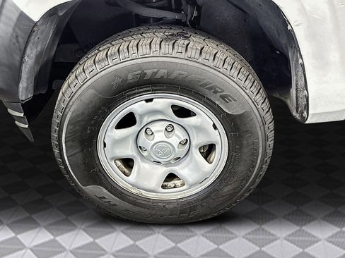 Used 2020 Toyota Tacoma SR image 37