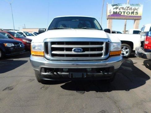 Used 2001 Ford F250 XL image 2