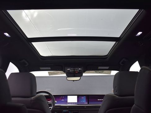 Certified 2026 Cadillac Escalade ESV Sport w/ Touring Package image 29