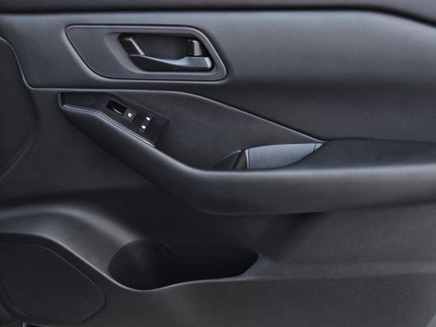 Certified 2026 Nissan Rogue S FWD image 8