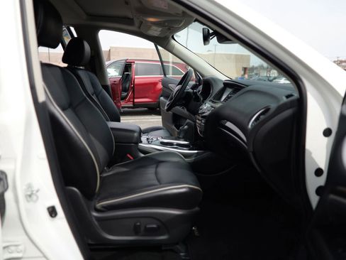 Used 2019 INFINITI QX60 Luxe w/ Essential Package image 26