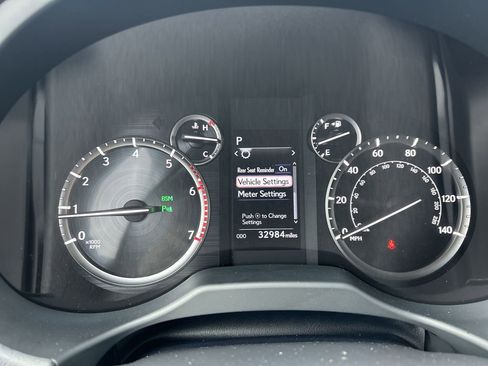 Used 2022 Lexus GX 460 Premium w/ Premium Package AWD/4WD image 25