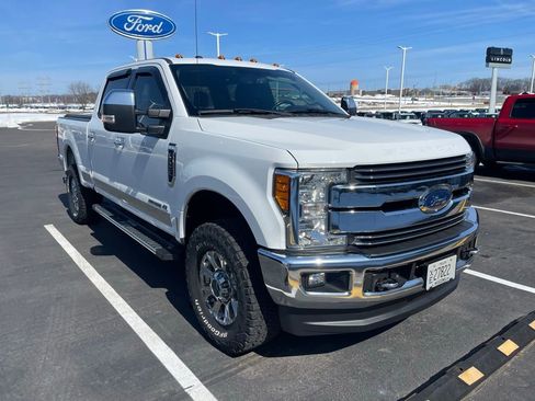 Used 2017 Ford F250 Lariat w/ Chrome Package image 1