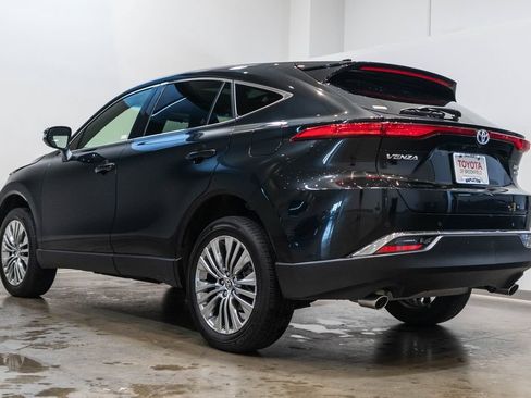 Certified 2022 Toyota Venza Limited w/ Advanced Technology Package AWD/4WD image 7