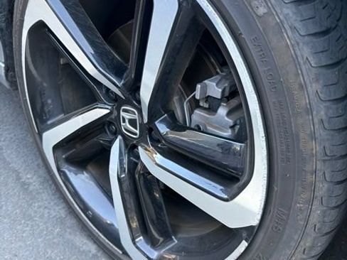 Used 2019 Honda Accord Sport image 10