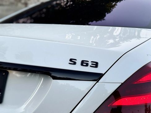 Used 2018 Mercedes-Benz S 63 AMG S 4MATIC Sedan image 9