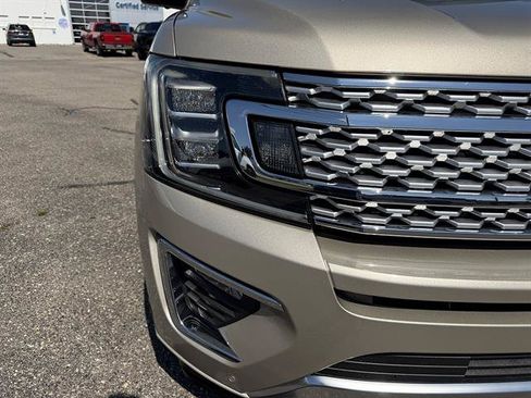 Used 2018 Ford Expedition Platinum AWD/4WD image 9