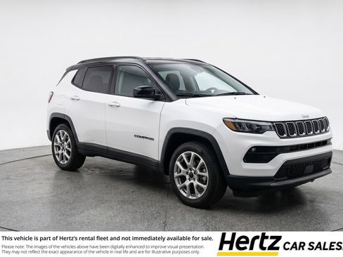 Used 2025 Jeep Compass Limited AWD/4WD image 1