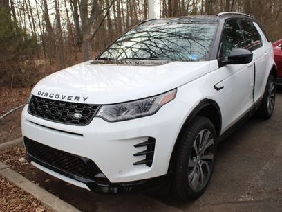 New 2025 Land Rover Discovery Sport Dynamic SE