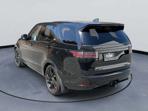 Used 2024 Land Rover Discovery Dynamic SE AWD/4WD image 7