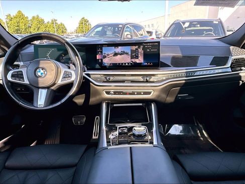 Used 2025 BMW X6 xDrive40i w/ Executive Package AWD/4WD image 10