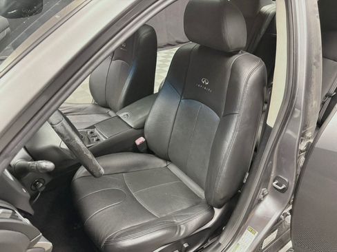Used 2011 INFINITI G37 x Sedan w/ Premium Pkg AWD/4WD image 30