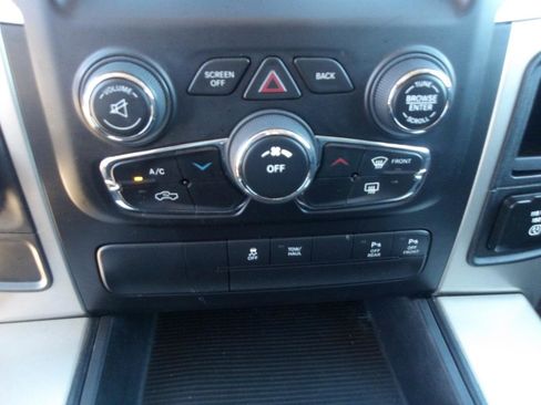 Used 2014 RAM 1500 Lone Star image 25