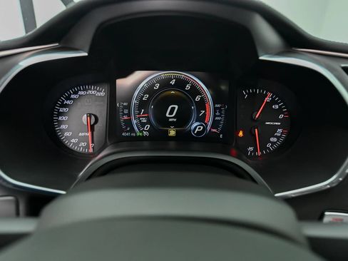 Used 2018 Chevrolet Corvette Z06 RWD image 2