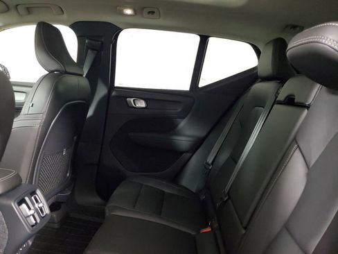 Used 2026 Volvo XC40 B5 Ultra w/ Protection Package Premier image 14