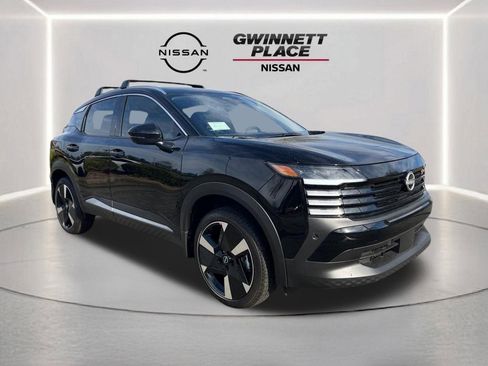 New 2026 Nissan Kicks SR image 3